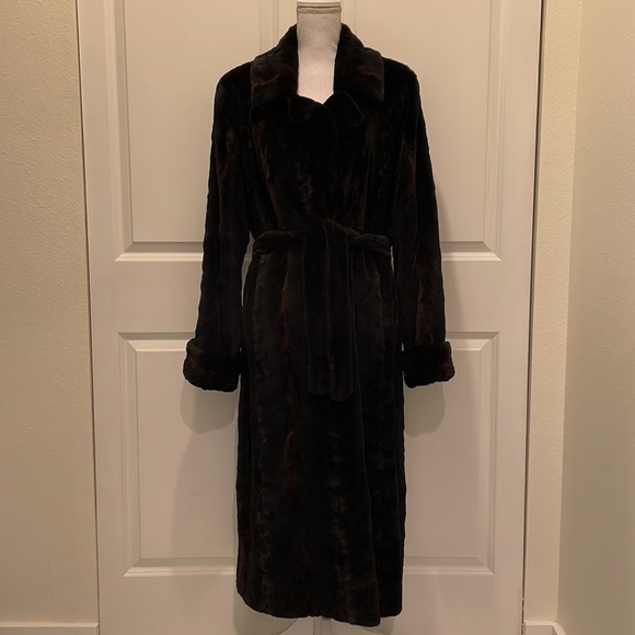 Marco Gianotti Belted Fur Coat, Long Length - Picture 9 of 13